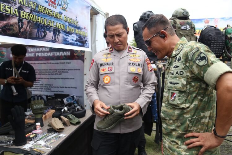 Wakapolda Papua Hadiri Bazar Murah HUT Ke-81 TNI, Pererat Kebersamaan TNI-Polri
