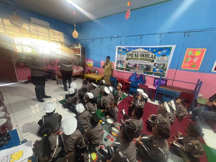 Police Go To School, Satlantas Polresta Jayapura Kota Kenalkan Keselamatan Lalu Lintas Sejak Dini