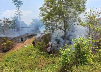 Polres Boven Digoel dan Damkar Respons Cepat Tangani Kebakaran di Bekas Lokasi Mebel
